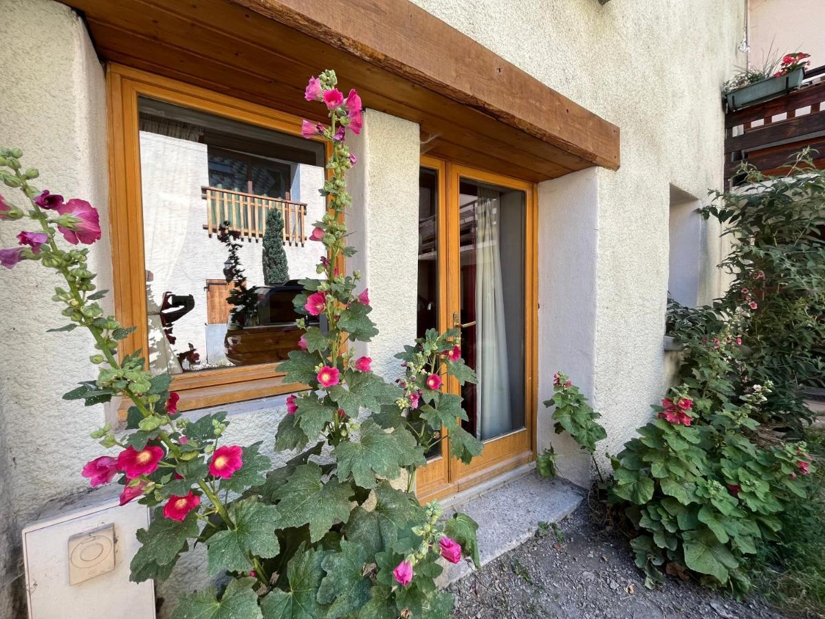 The Stable House Bourg D'Oisans -Bike/Hike/Ski Le Bourg-dʼOisans Exteriör bild
