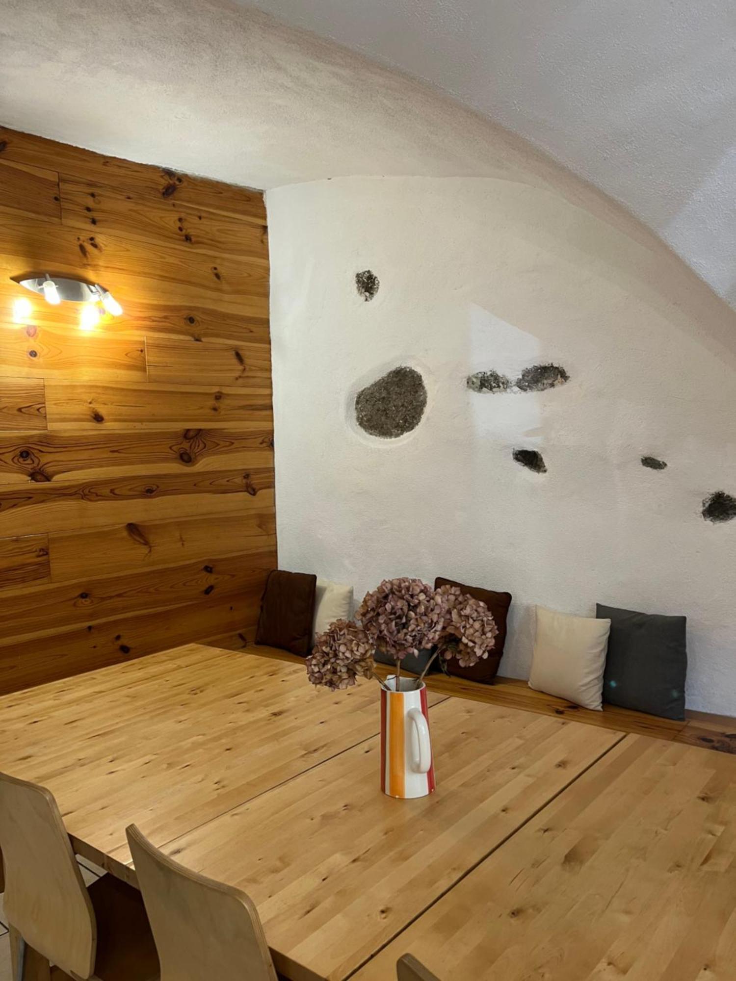 The Stable House Bourg D'Oisans -Bike/Hike/Ski Le Bourg-dʼOisans Exteriör bild